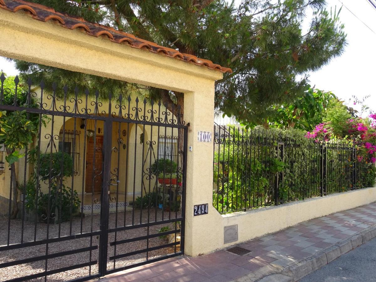 Casa Mediterraneo La Marina Exterior photo